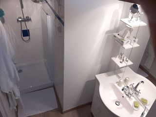 Chambre avec salle d'eau